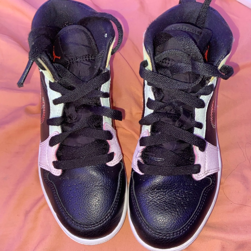 Kids Jordan 1s